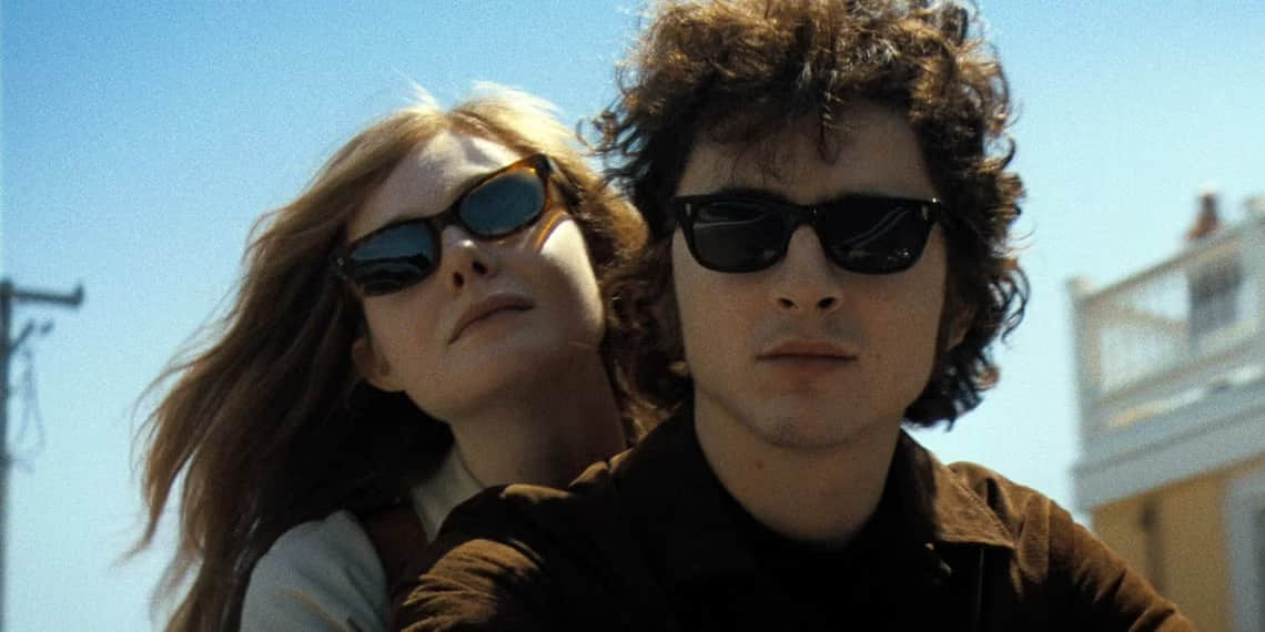 timothee-chalamet-as-bob-dylan-and-elle-fanning-in-a-complete-unknown