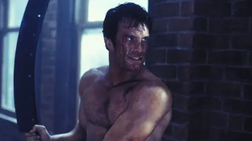 assets/thomas-jane-as-frank-castle-with-a-weapon-in-the-punisher.jpeg