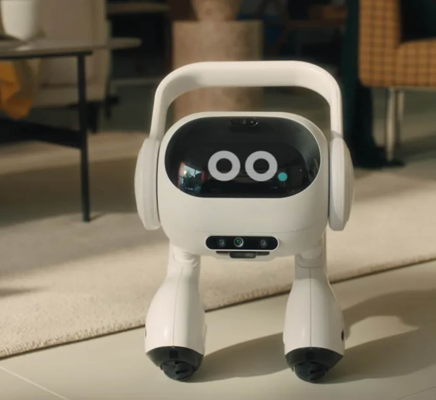 LG-Self-Driving-Home-Hub-3