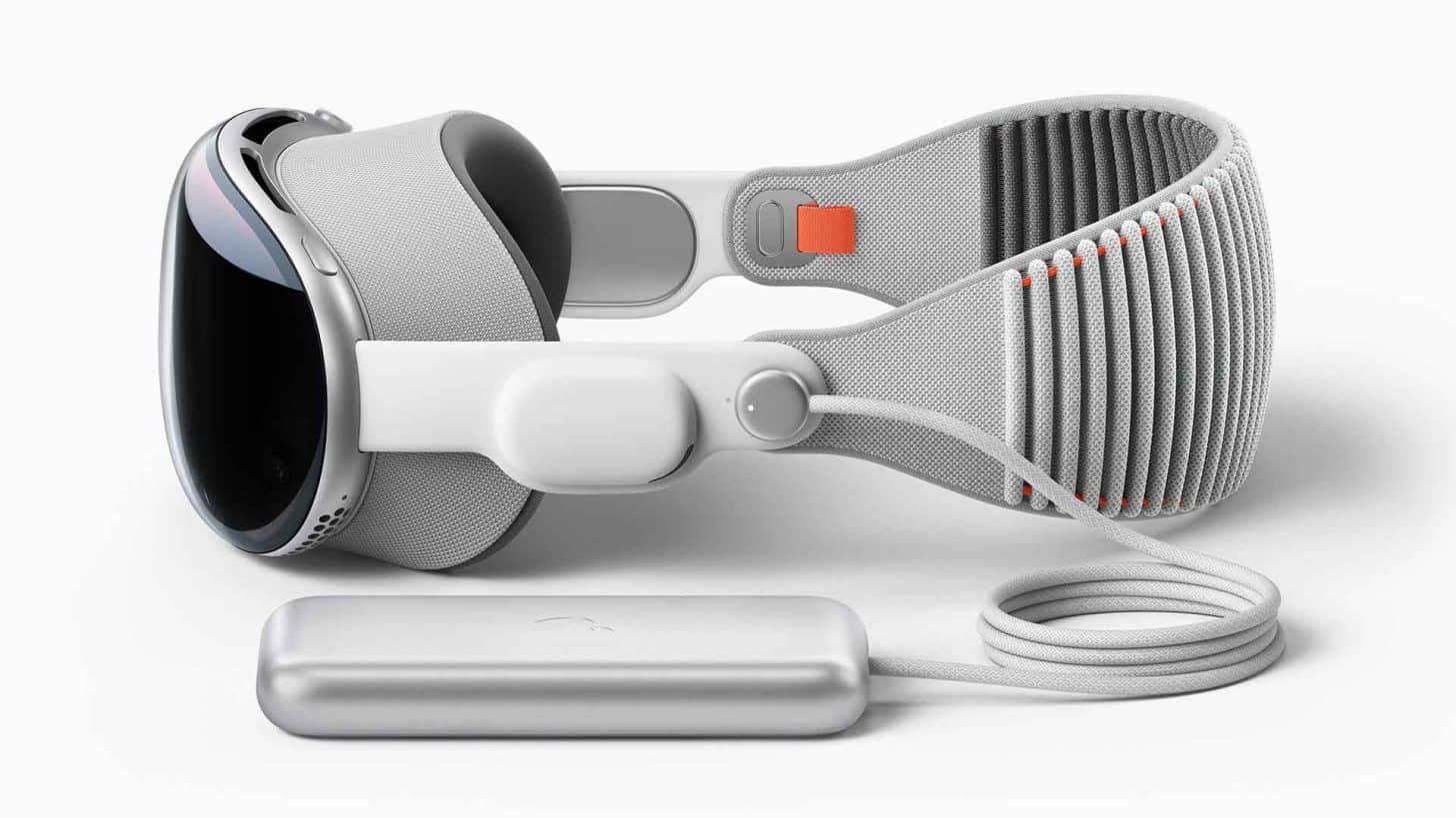 Apple-Vision-Pro-2-1-1456x819