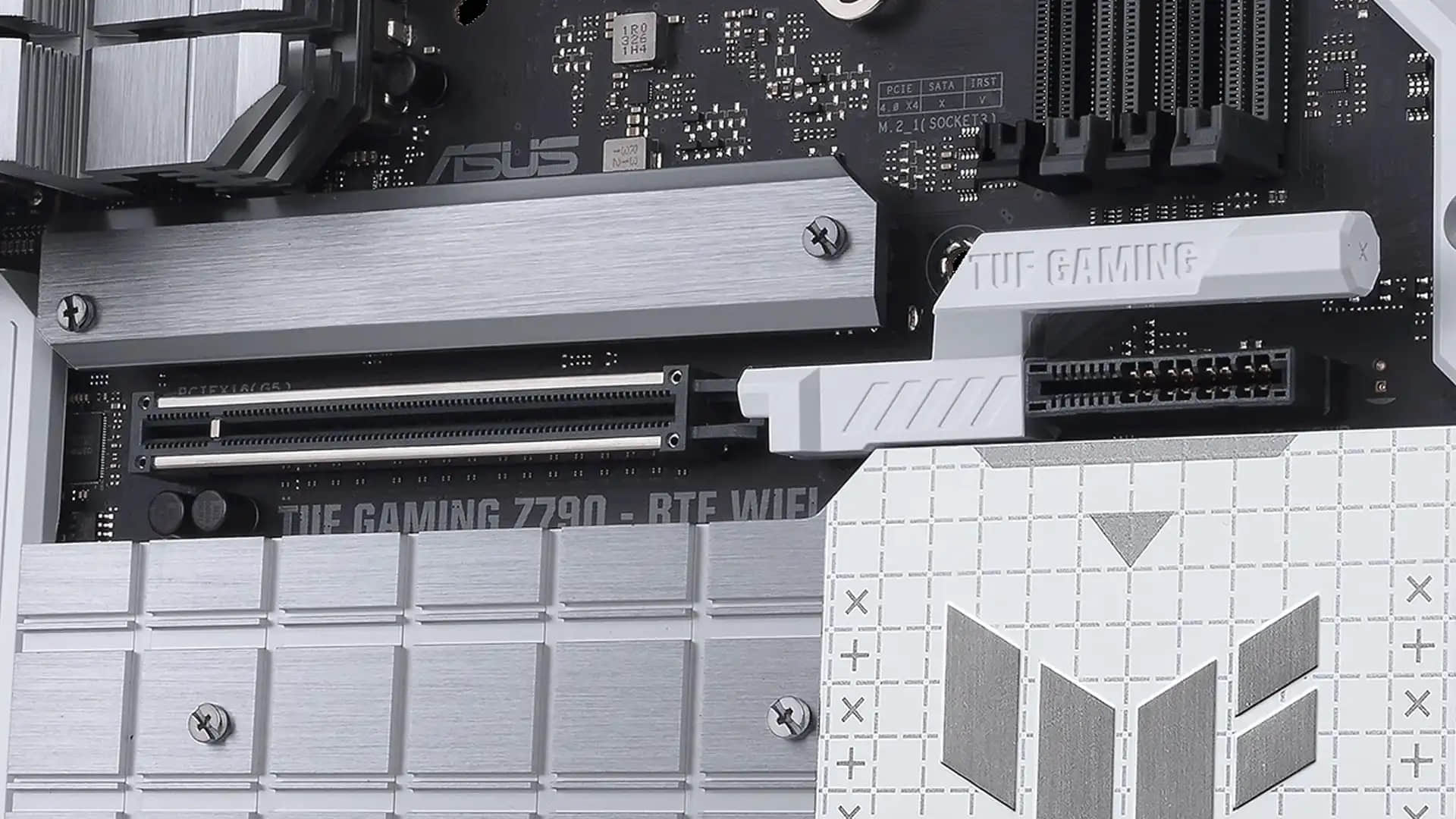asus-motherboard-btf-GPU-power-connection-1