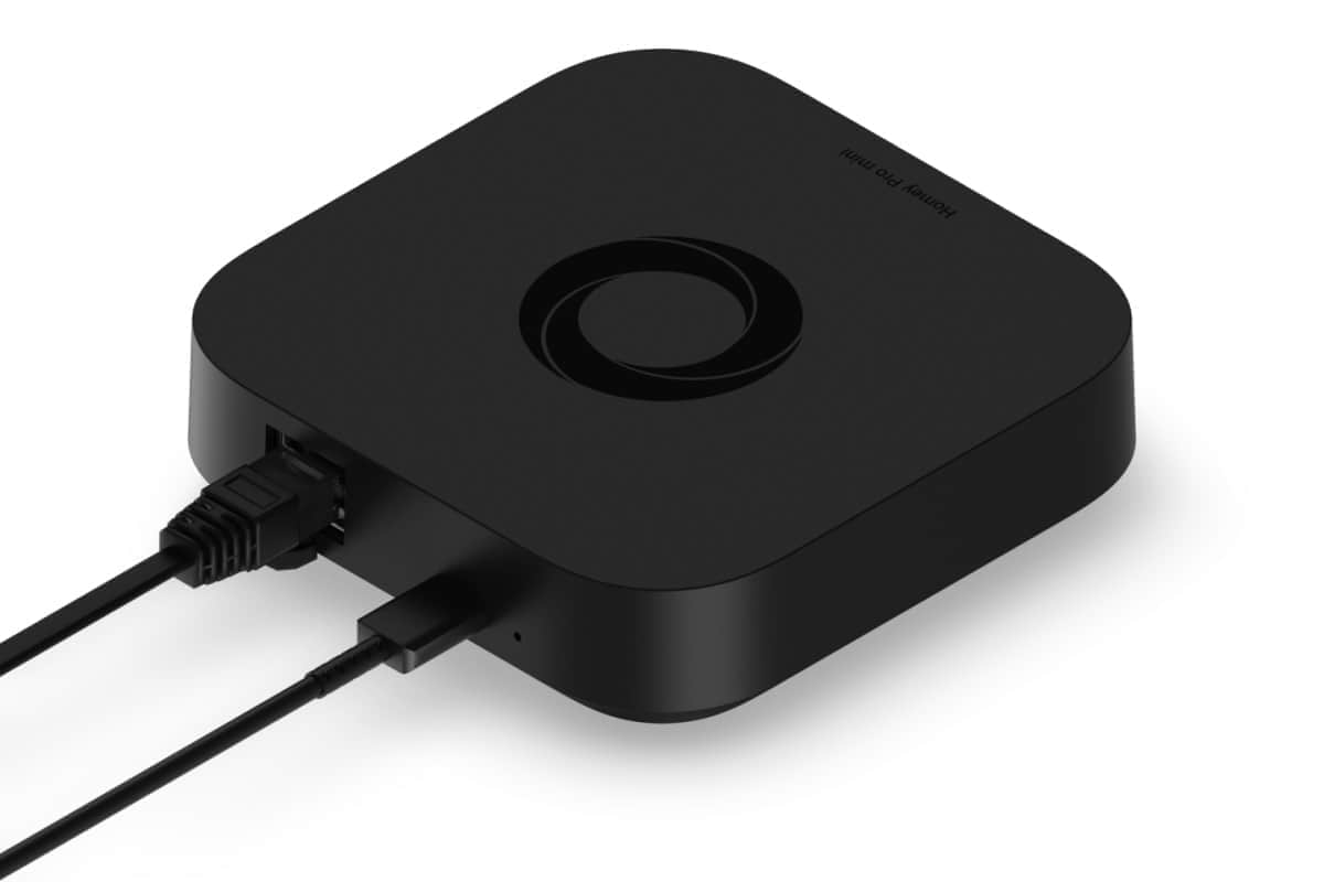 Homey-Pro-mini-back-with-cables