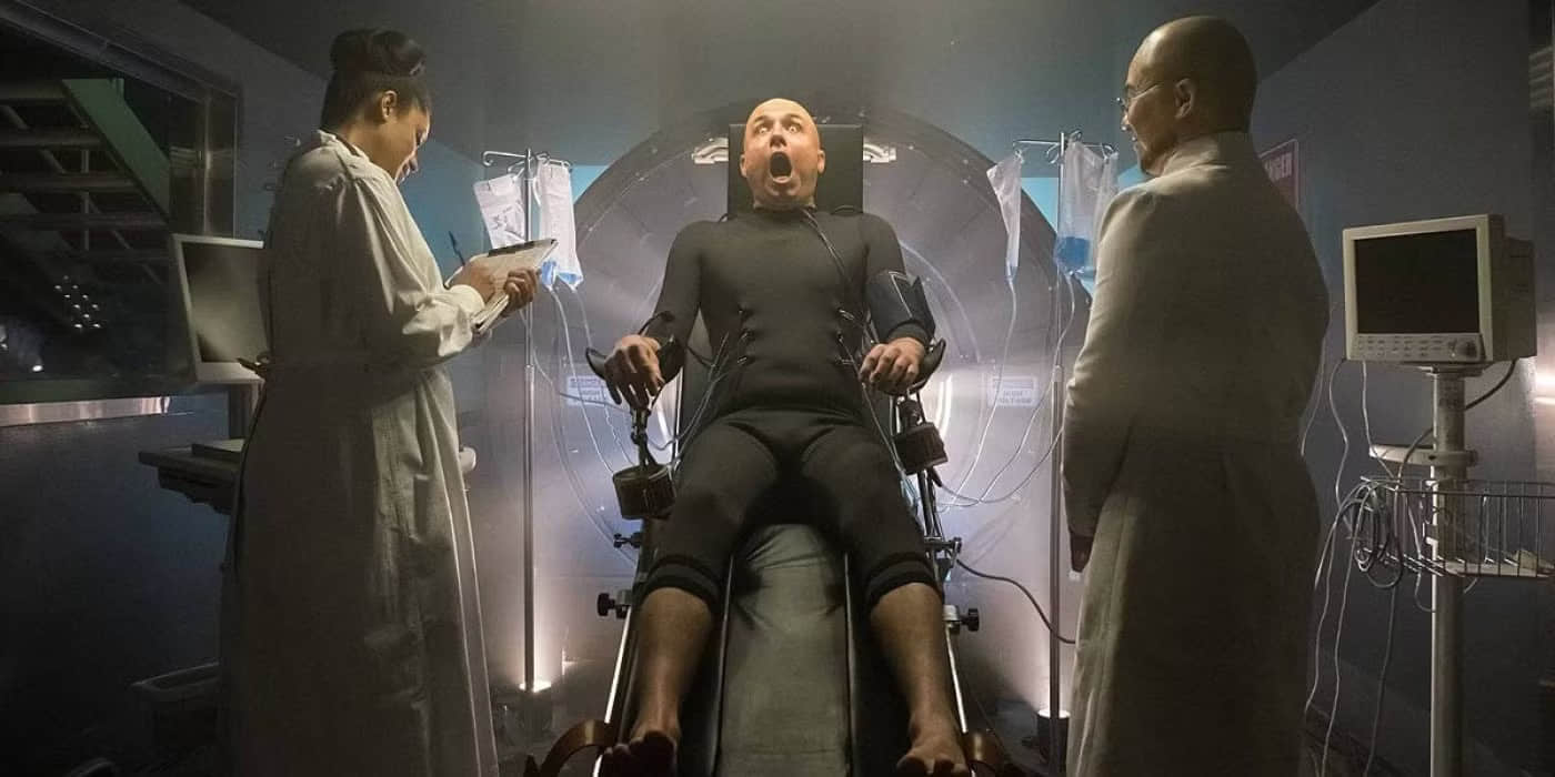 clayface-on-an-operating-table-in-gotham