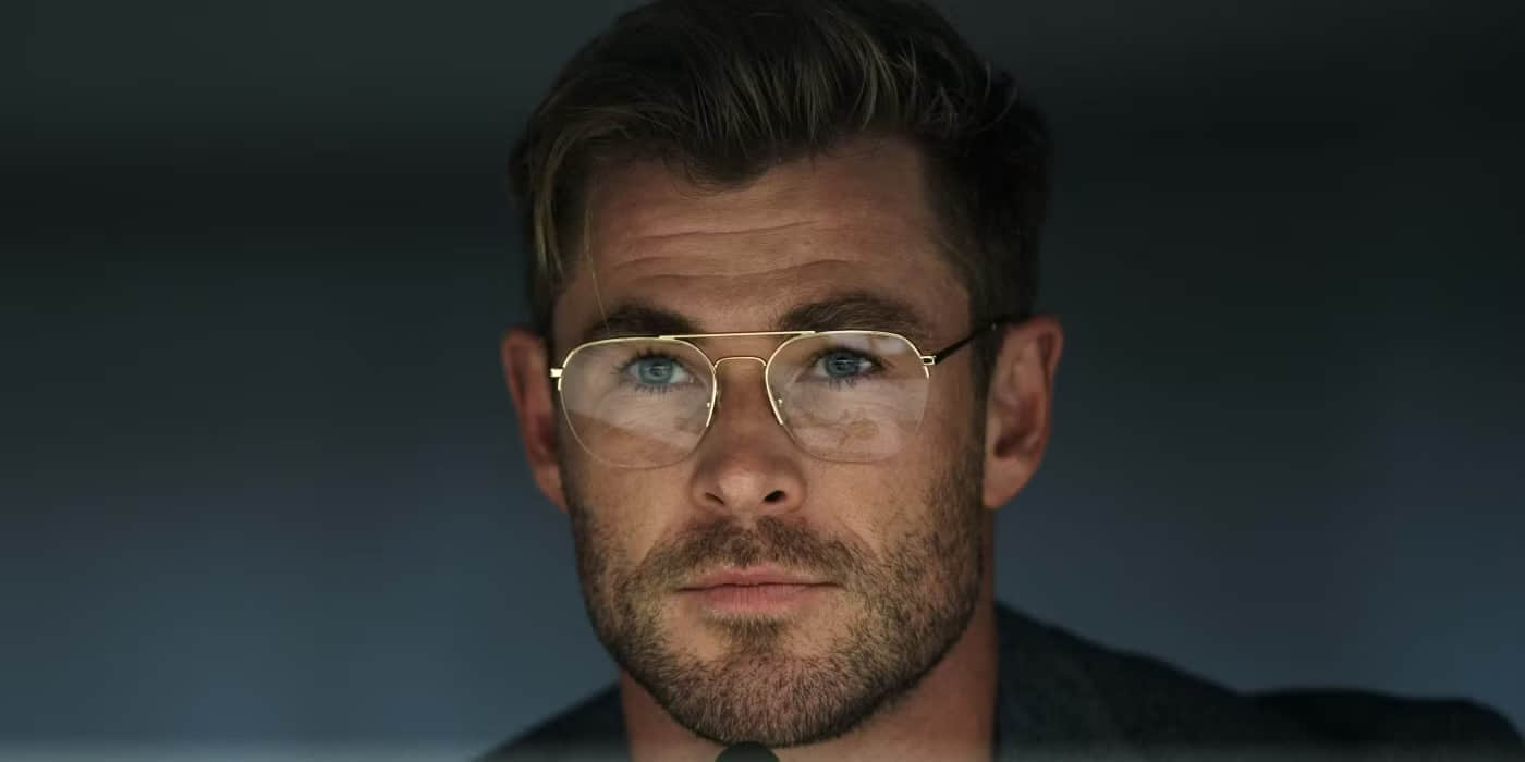 chris-hemsworth-in-spiderhead-1