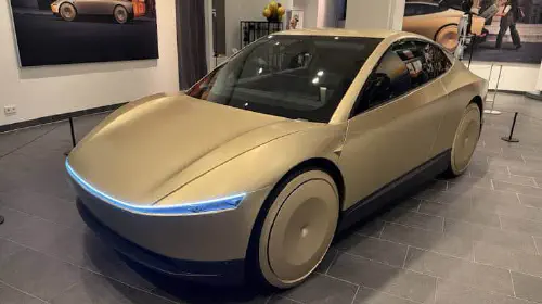 assets/Tesla.jpeg