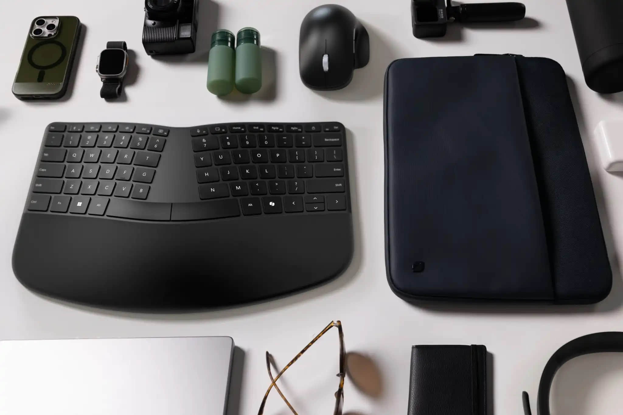 Incase-Compact-Ergonomic-Keyboard-designed-by-Microsoft-promo-hero-1