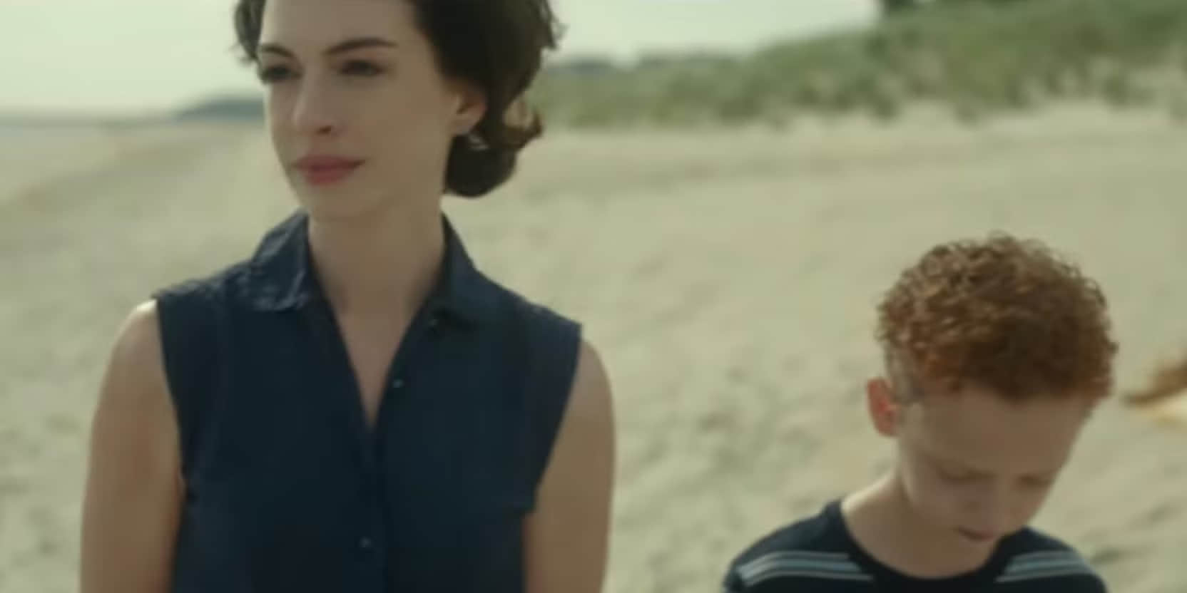 anne-hathaway-on-beach-with-theo-in-mothers-instinct