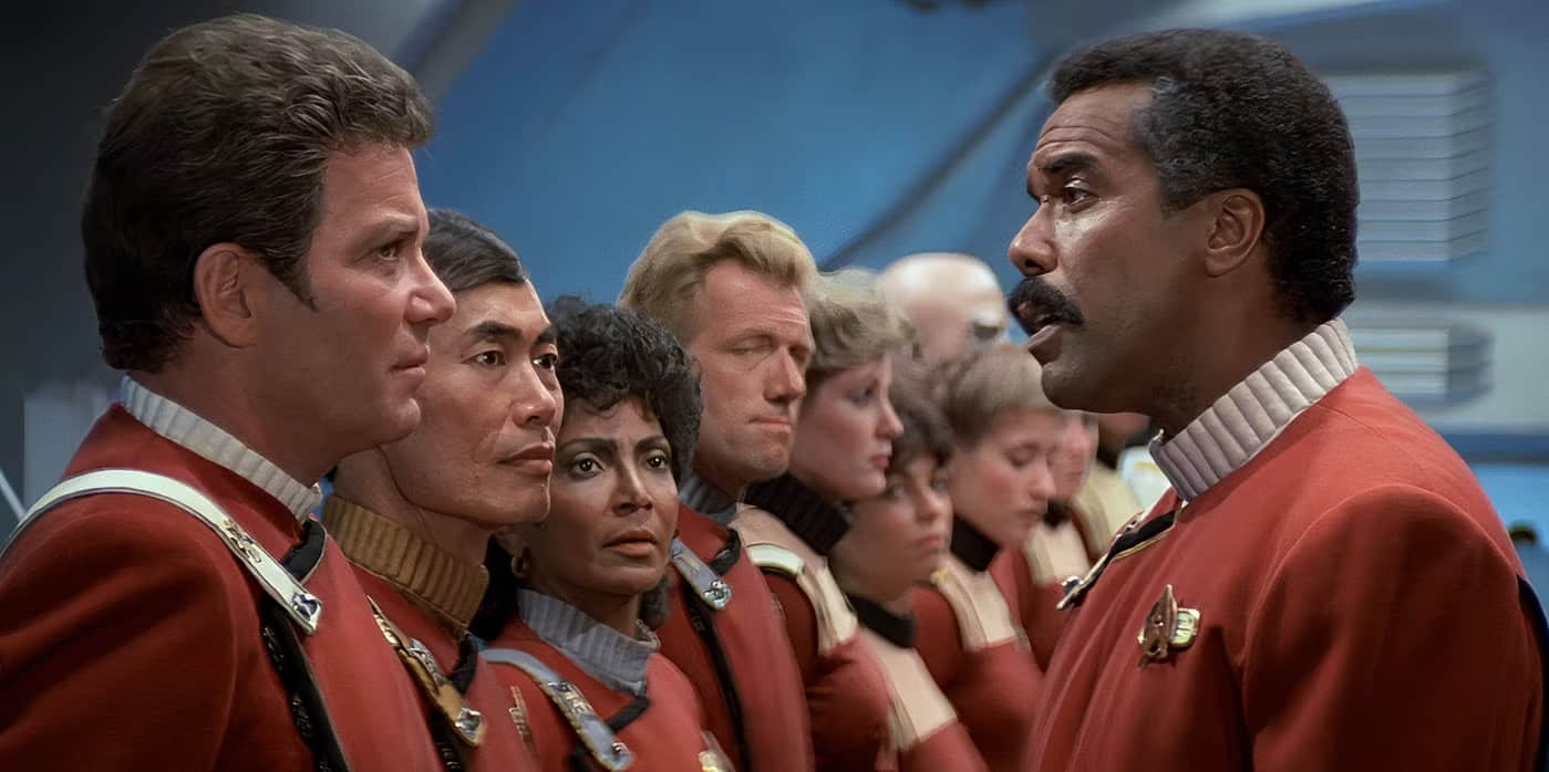 admiral-morrow-addresses-admiral-kirk-and-enterprise-crew