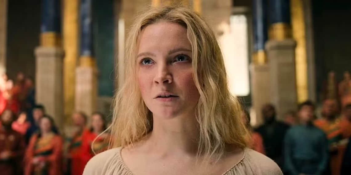 The-Lord-of-the-Rings-The-Rings-of-Power-Morfydd-Clark-as-Galadriel-