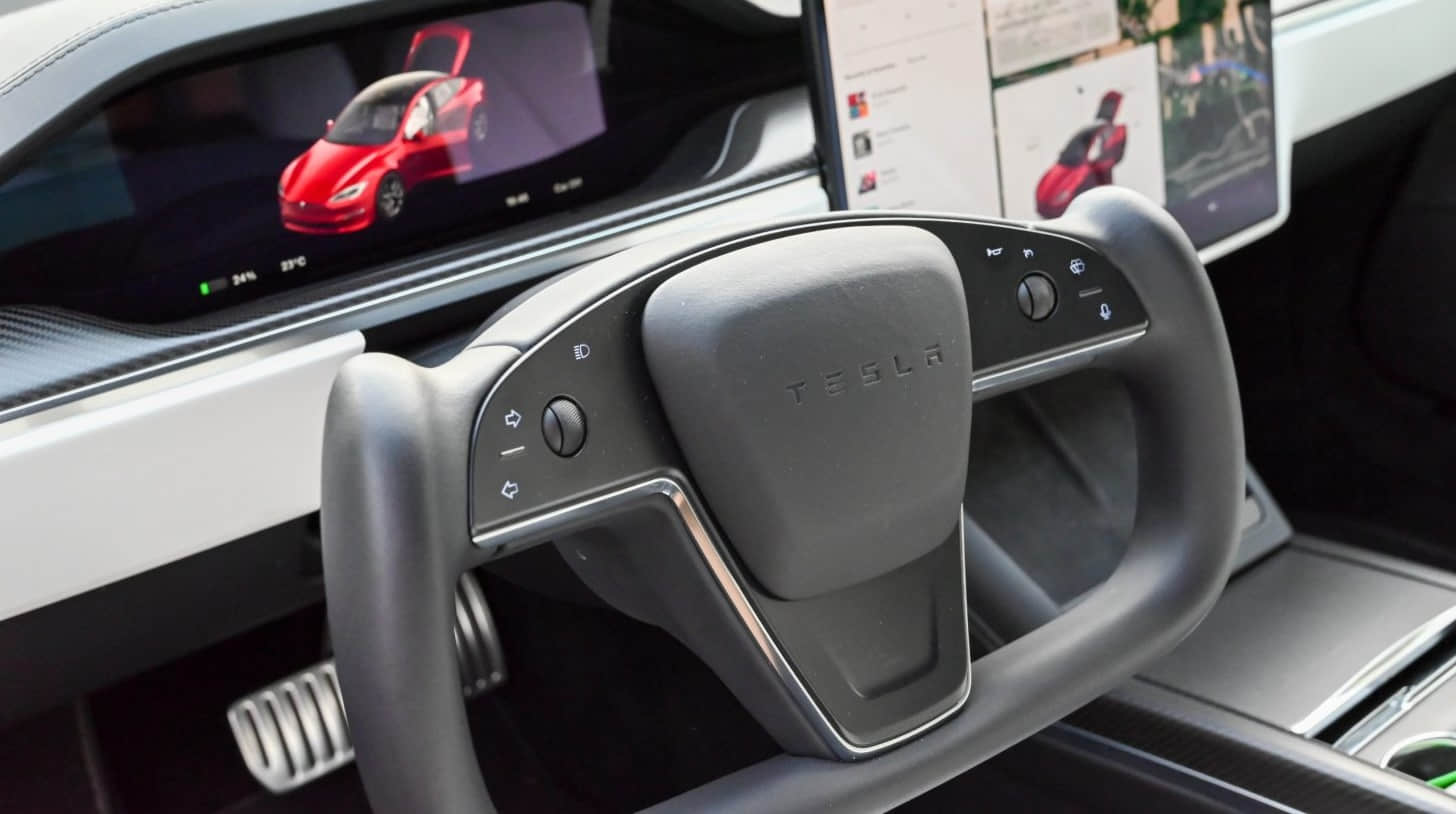 Tesla-1-1456x972