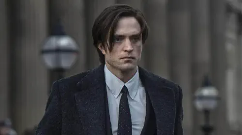 assets/robert-pattinson-as-bruce-wayne-in-the-batman.jpeg