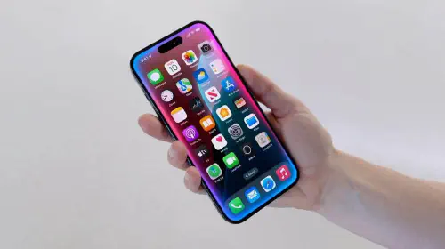 assets/60285-123907-000-lead-New-Siri-xl.jpeg