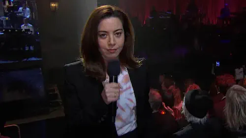 assets/aubrey-plaza-tribute-to-late-husband-snl50.jpeg