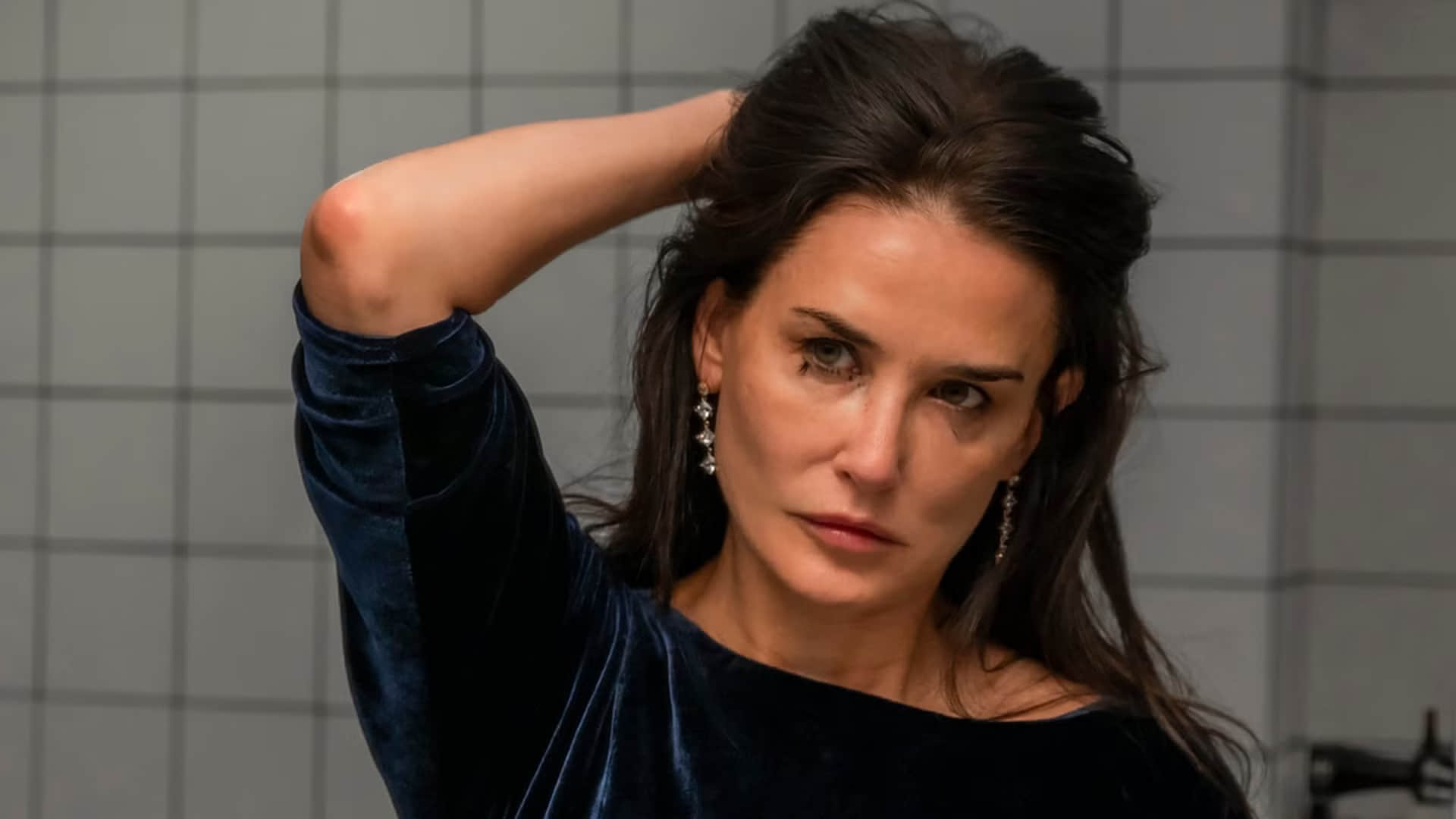 demi-moore-in-the-substance
