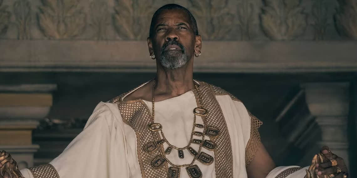 denzel_washington_robe_gladiator_2