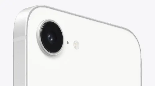 assets/62718-130153-000-lede-iPhone-16e-xl.jpeg