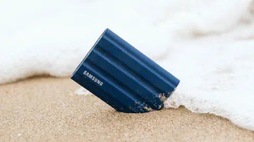 assets/Samsung-SSD-buried-in-the-sand-on-a-beach.jpeg