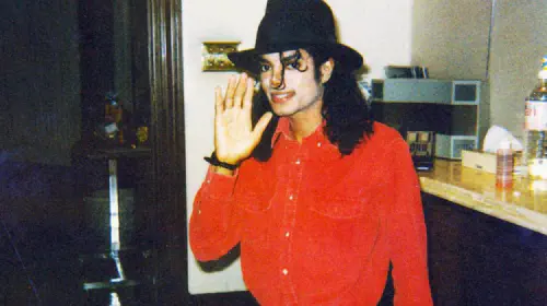 assets/michael-jackson.jpeg