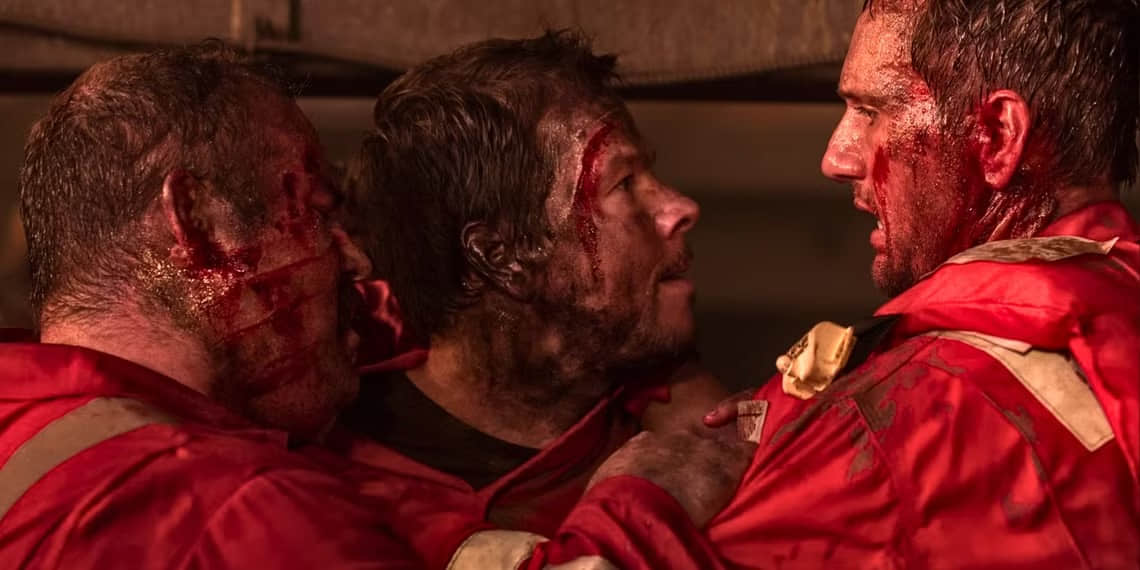 mark-wahlberg-covered-in-dirty-oil-in-deepwater-horizon-1