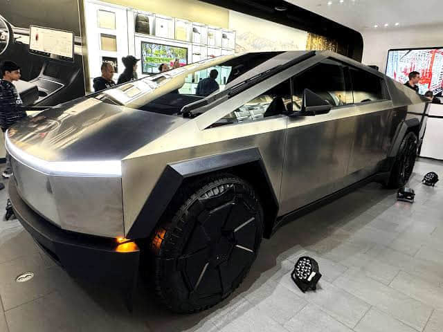 Tesla-1
