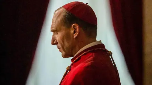 assets/ralph-fiennes-in-conclave-1.jpeg