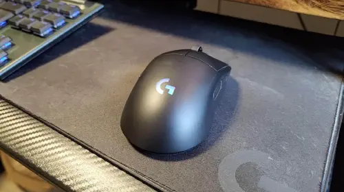 assets/Logitech-PowerPlay-mouse-and-mousepad-combo.jpeg