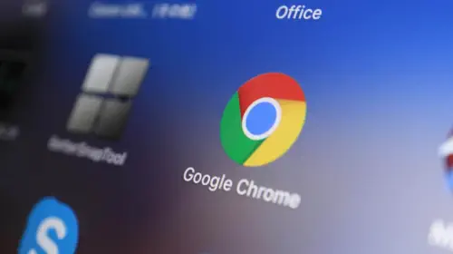 assets/Chrome-app-icon-on-laptop-screen-with-other-app-icons-around-it-6.jpeg