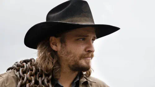 assets/luke-grimes-s-kayce-dutton-in-yellowstone.jpeg