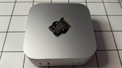 assets/62369-129272-upgrade-ssd-scale-xl.jpeg