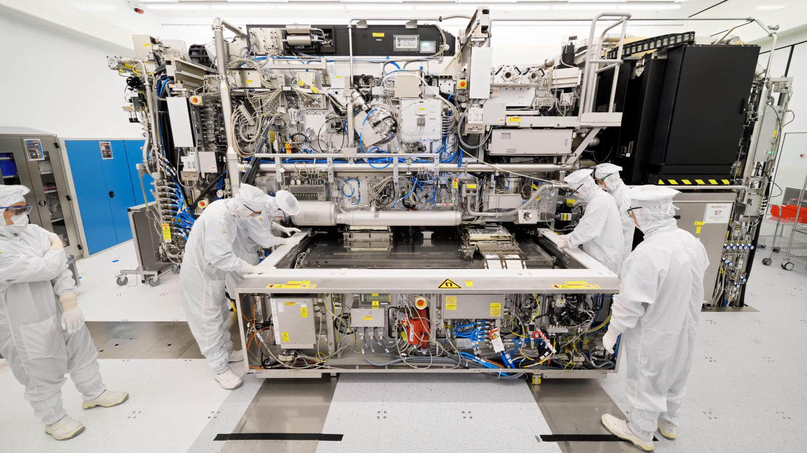 SiCarrier-is-making-chip-making-machines-that-will-eventually-replace-ASML