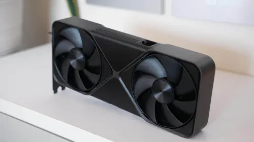 assets/nvidia-geforce-rtx-5090-founders-edition-8.jpeg