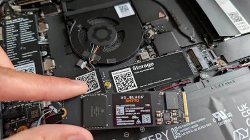 assets/Framework-Laptop-13-installing-SSD-3.jpeg
