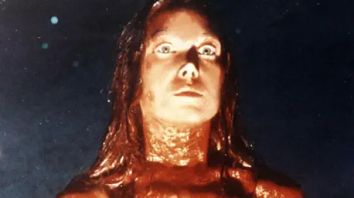assets/sissy-spacek-as-carrie-covered-in-blood-in-carrie.jpeg