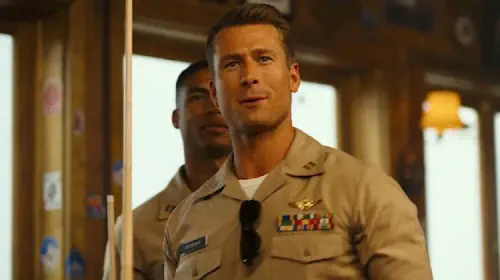 assets/glen-powell-in-top-gun-maverick.jpeg