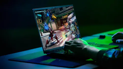 assets/Razer-Blade-16.jpeg