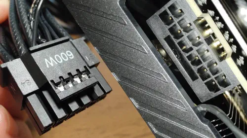 assets/RTX-5070-12-pin-connector.jpeg
