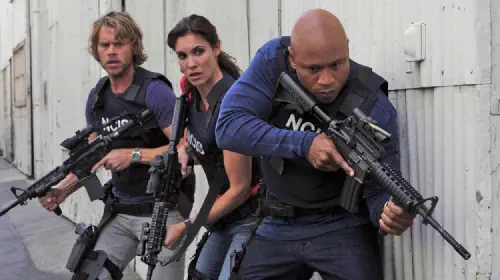assets/deeks-kenzie-sam-work-a-case-in-ncis_-los-angeles-1.jpeg