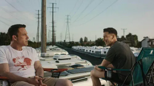 assets/ben-affleck-and-jon-bernthal-on-lawn-chairs-in-the-accountant-2.jpeg
