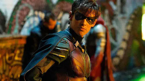 assets/robin-titans.jpeg