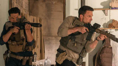 assets/ben-affleck-and-jon-bernthal-in-the-accountant-2.jpeg
