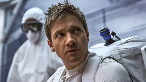 assets/jeremy-renner-in-arrival.jpeg