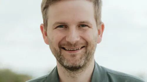 assets/BrianLong_Headshot_2024.jpeg