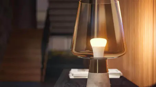 assets/Hue-A19-bulb.jpeg