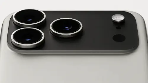 assets/iPhone-17-Pro-white.jpeg