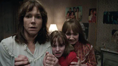 assets/the-conjuring-2-scared.jpeg