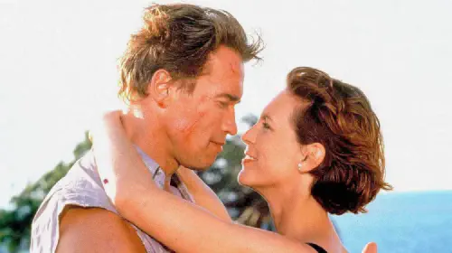 assets/true-lies-arnold-schwarzenegger-jamie-lee-curtis.jpeg