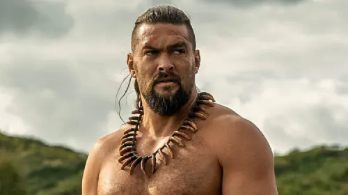 assets/jason-momoa-in-chief-of-war.jpeg