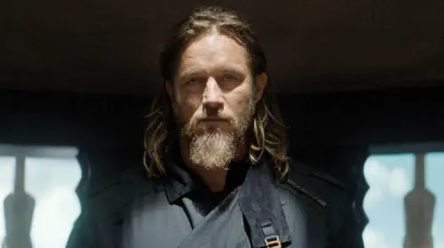 assets/travis-fimmel-in-dune-prophecy-1.jpeg
