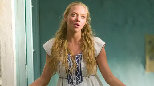 assets/amanda-seyfried-in-mamma-mia.jpeg