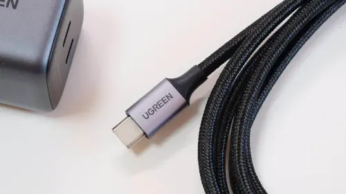 assets/Ugreen_USBC-L_02-5.jpeg